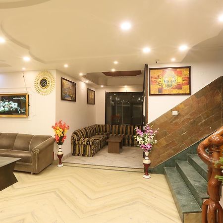 Hotel Katra Residency Buitenkant foto