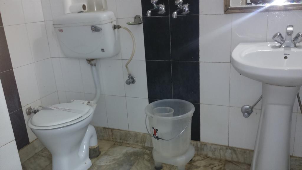 Hotel Katra Residency Buitenkant foto