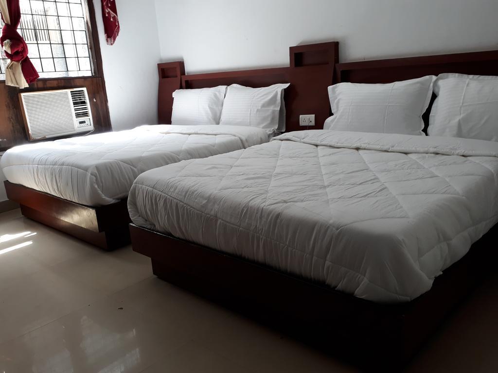 Hotel Katra Residency Buitenkant foto