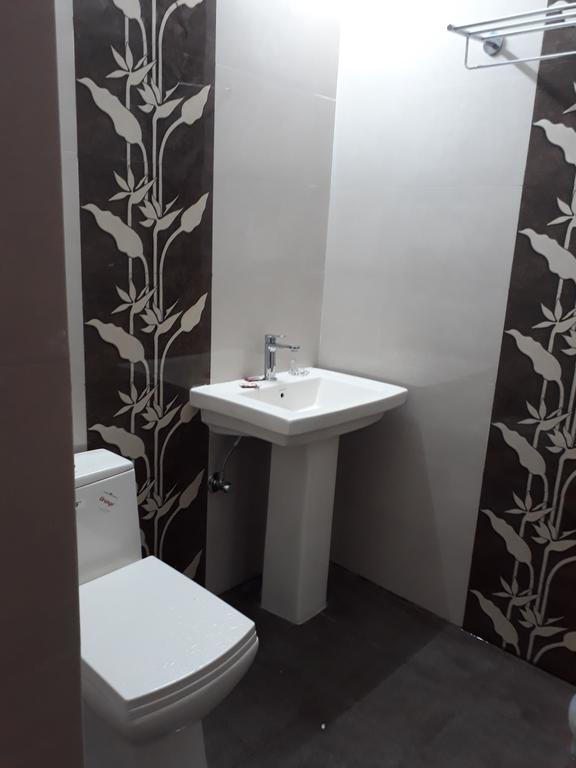 Hotel Katra Residency Buitenkant foto