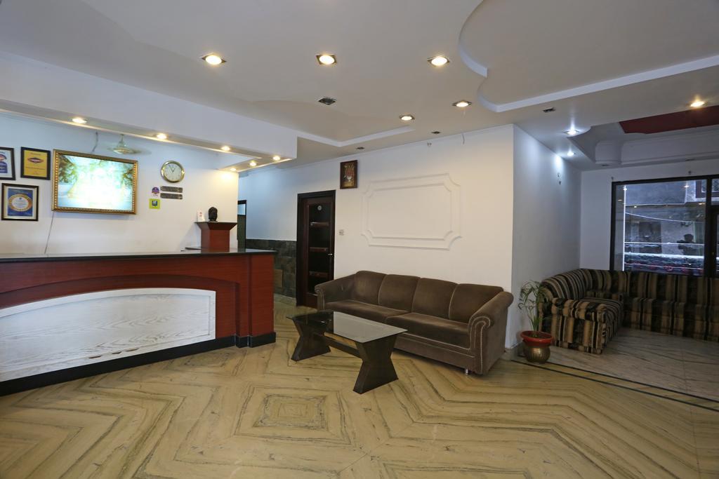 Hotel Katra Residency Buitenkant foto
