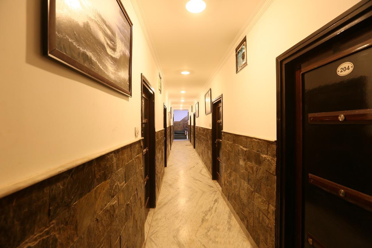 Hotel Katra Residency Buitenkant foto