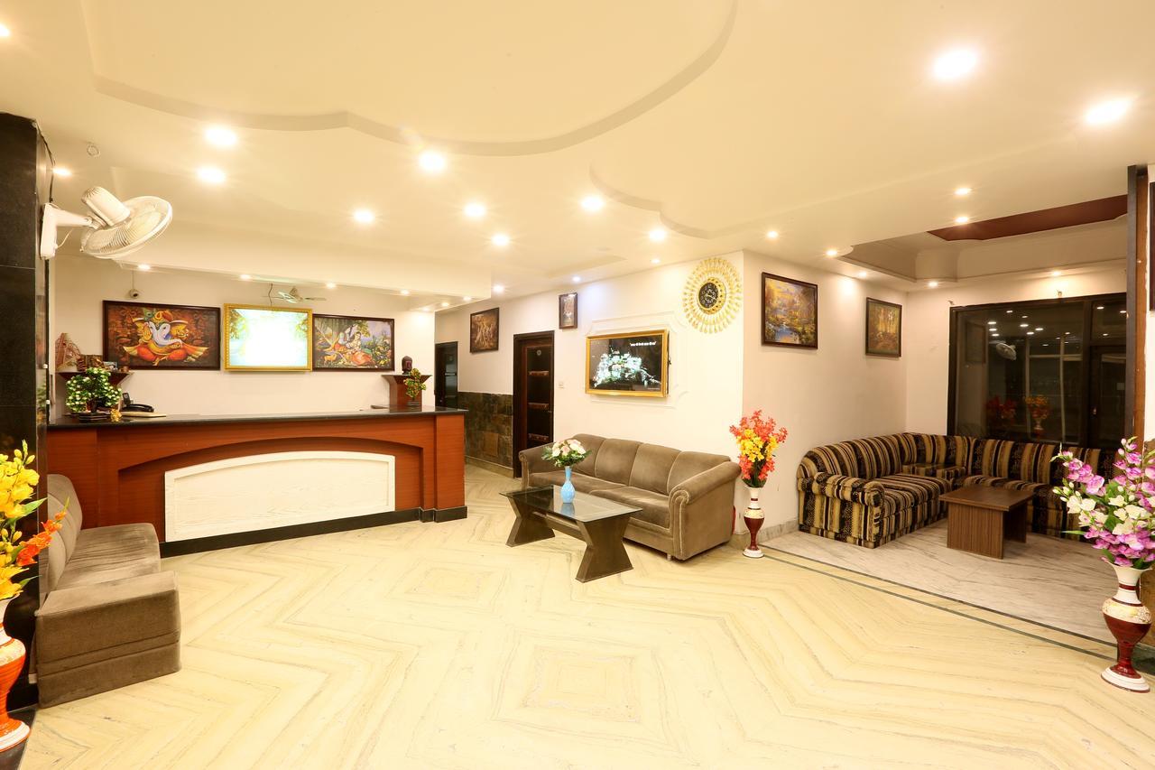 Hotel Katra Residency Buitenkant foto