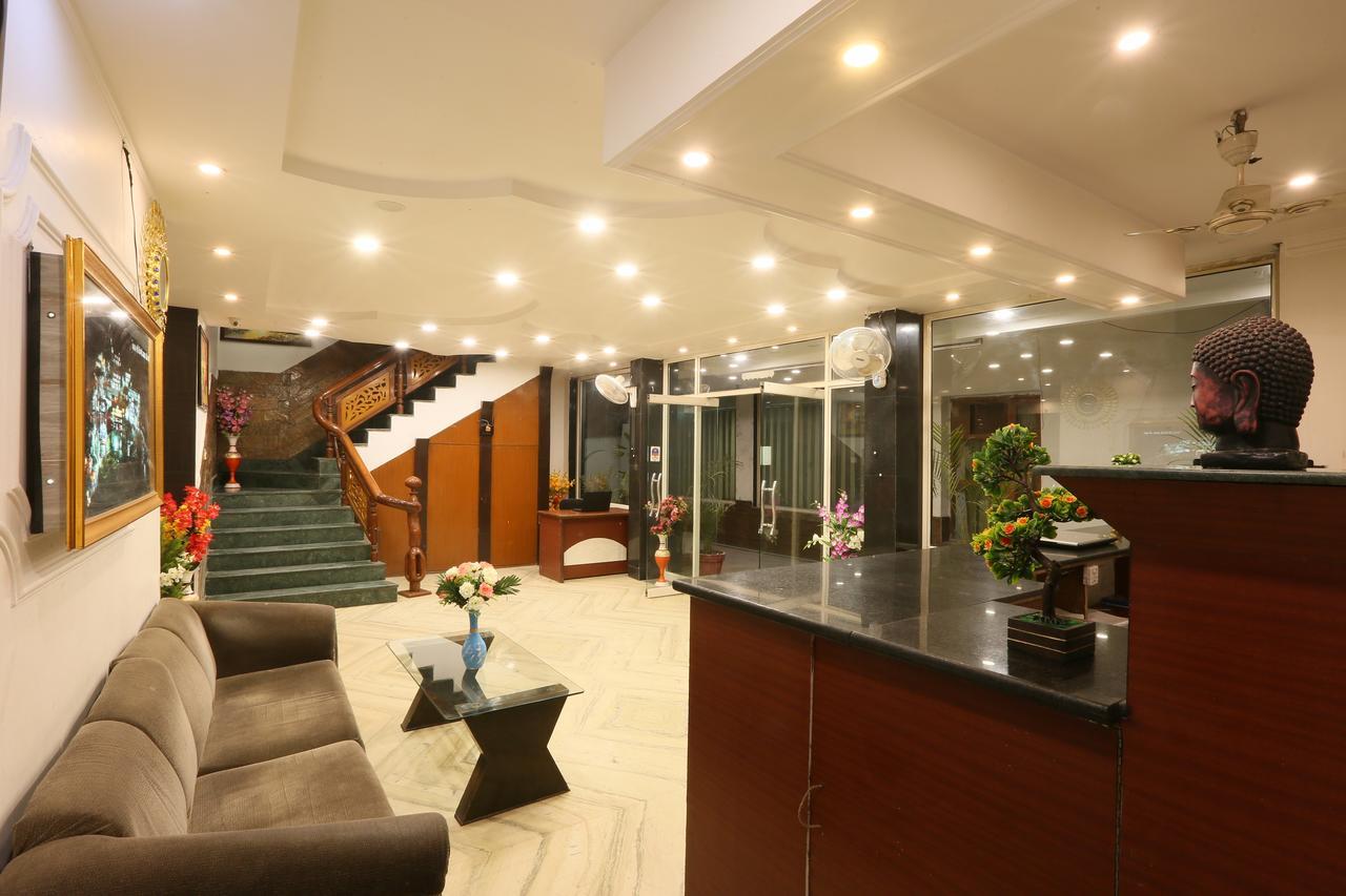 Hotel Katra Residency Buitenkant foto